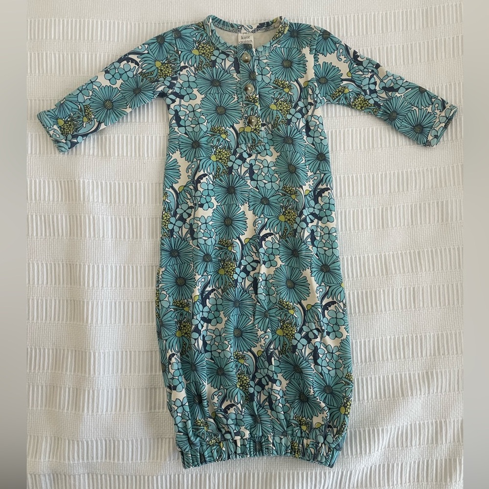 Kate Quinn | Long Sleeve Henley Infant Sacque Gown | 70’s Daisy 0-3 months